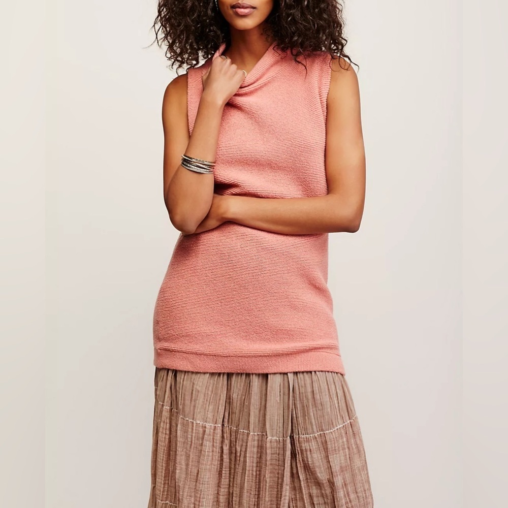 Free People Isla Ottoman Tunic in Smokey Peach - Size M